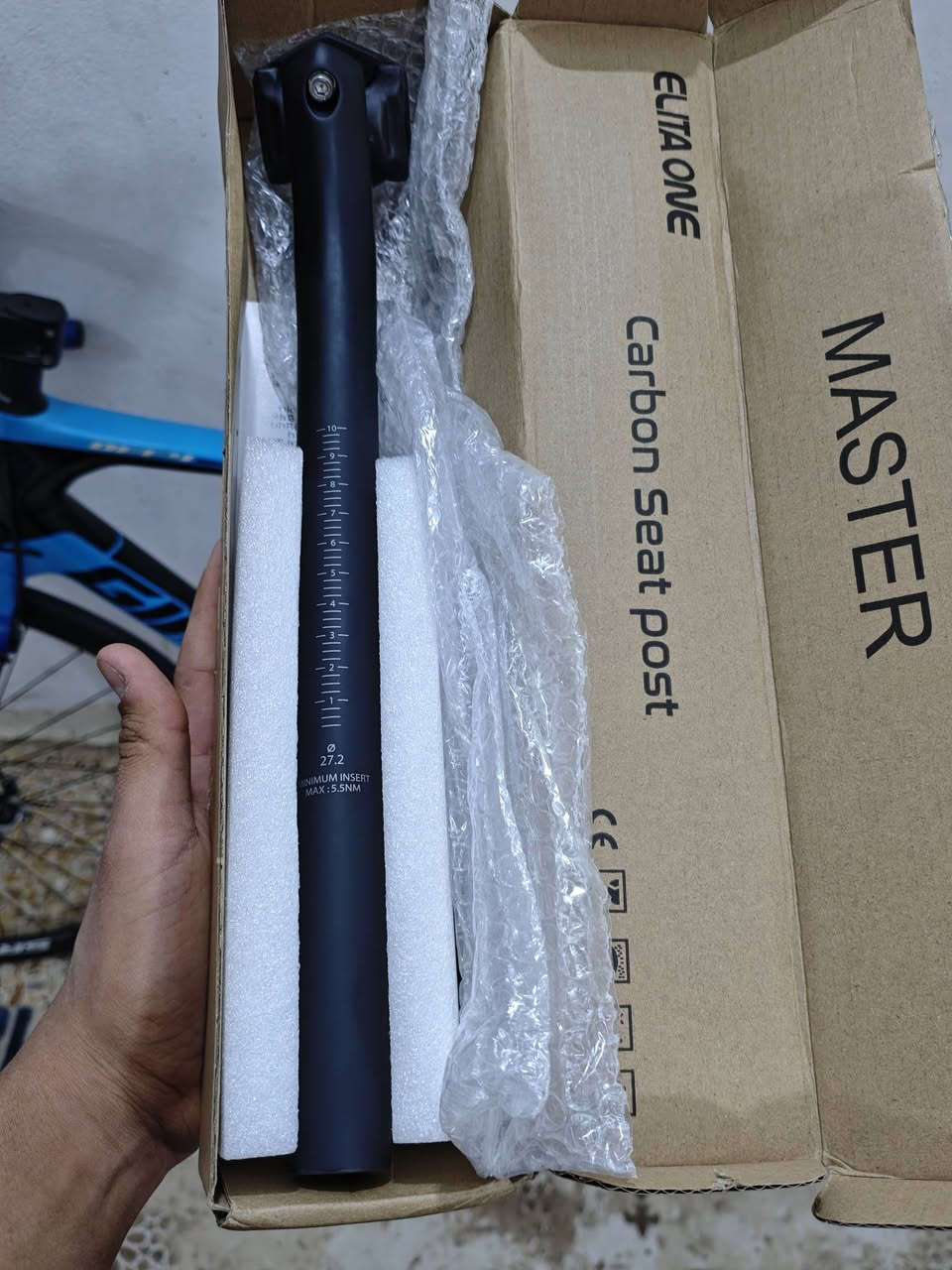 سلام عليكم
متوفر بوري سرج كاربون 

سعر القطعه، 15

تفاصيل خاص 

متوفر توصيل جميع المحافظات 5
***********
