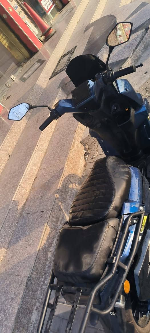 مكلف بنشر 
صاحبها قافلها مليون
***********
البصره المعقل
