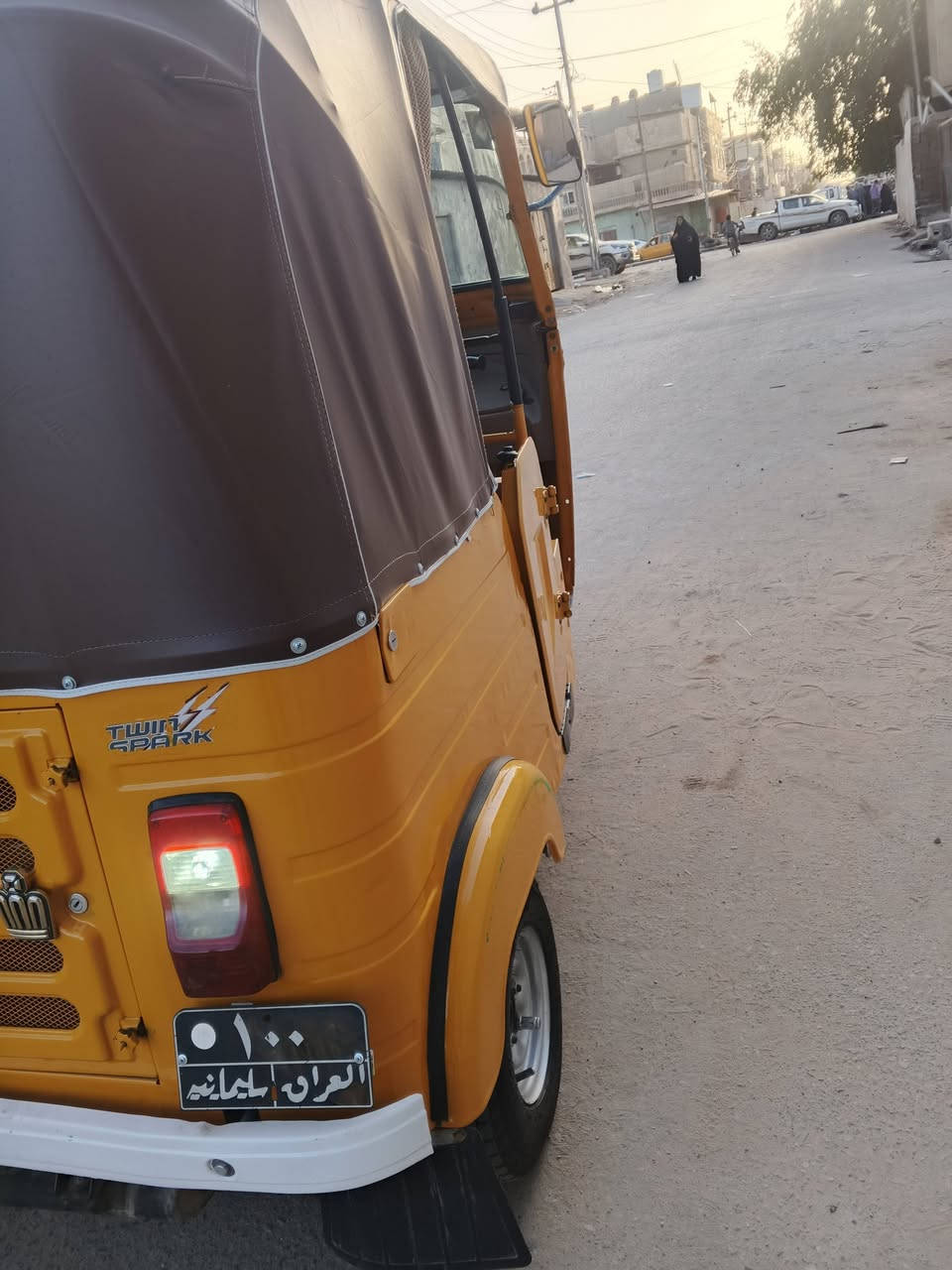 السلام عليكم تكتك موديل 21 تكتك بدون اوراق مكفوله سرقه تكتك خير من الله ما ناقصها اي شي كبل للشارع مصبوغه جماليه ومجفته تجفيت درجه اولى شركه عنوان بصره ***********
