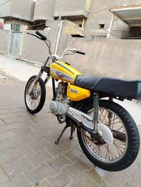 دراجه نامة للبيع كلك مكاني رميثه موديل ١٩ مكينة ١٩ مامفتوحة شاصي مابية...