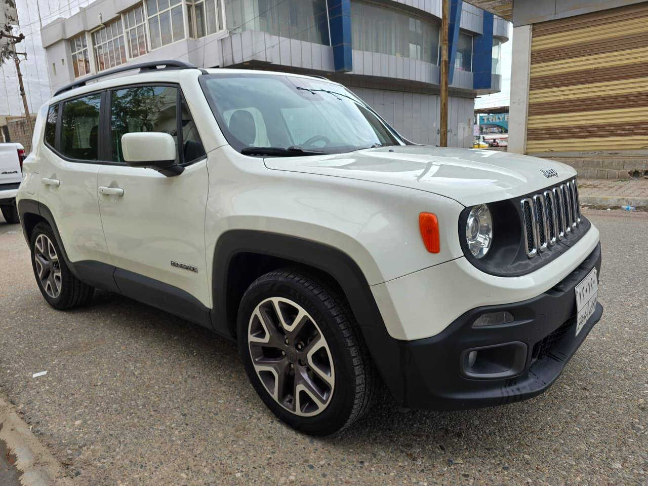 jeep renegade 2018
جيب رنكيد ٢٠١٨ وارد كندي كلين تايتل مواصفات  Latitude 
لون ابيض رقم مميز سليمانية ماشي قليل 
السعر ١٢٨ مكان السيارة كركوك
للتفاصيل اتصال على الرقم 
0771 119 9594
