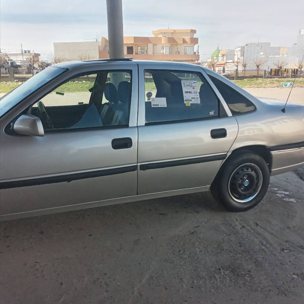 ئۆپڵ فیترا مەکینە۱۸ مۆدێل۱۹۹۱ ڕەقەم هەولێر خەرامە تەحویل بڕاوە بەشەرت بێ خایس ناوی جوانە گێڕ و مەکینە بەشەرت سیدی پاوەر سەنەوی تا ۲٠۲۸ نوێیە چوار تایەی تازە لەژێری سەیارەیە پاکوو جایزە بێ تەقەو ڕەقەیە سعر ٤٠ گەڵا مەعمەلە ژ..م***********   ژ..م *********** السليمانية, العراق
