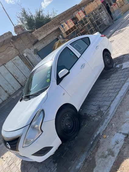 سلام عليكم 
نيسان سني هندي 
موديل ٢١
سياره بيها بارد مكانات 
وبيها شبر حار بنيد جهت سايق 
فقط والباقي كفاله  ***********
سعره 105 ورقه 
اتصل على رقم وبيك خير وتدلل
