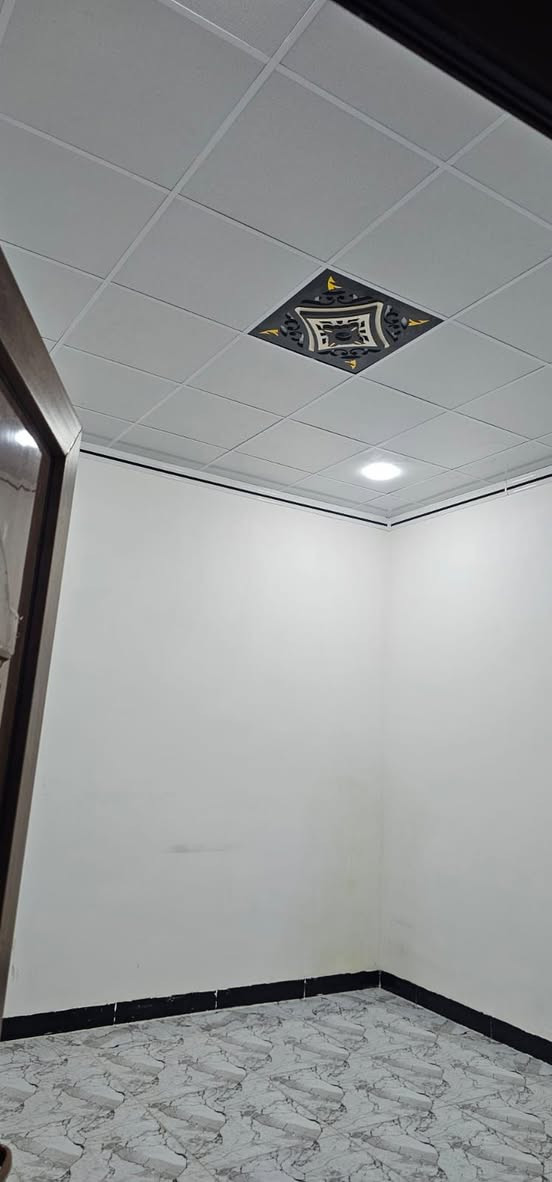 بيت للايجار حديث
مساحه ٢٠٠
طابق ارضي 
بناء٢٠٢٤ 
السعر ٣٥٠🔴 السعر ثابت رجاءً
للاستفسار الاتصال على الارقام 
‏‪0773 850 2051‬‏
***********
🔴غير متواجد على الفيس
