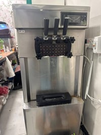 مكينة DS صينية بماطور امريكي كوبلاند الاصلي(غير مقلد) نظيفة جداً تبريد...