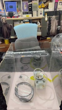 كابريتر قفاز • جديدة • قطع غيار