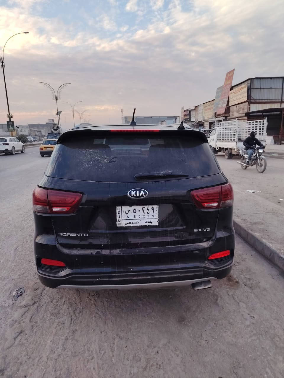 السلام عليكم بيع مستعجل 152 $$
 سورنتو موديل 2020  وارد أمريكي ضرر جاملغ خلفي وباب
فول مواصفات بصمه تشغيل بصمه أبواب بانوراما  سايد بريك بصمه ٧ راكب محرك 6 سلندر سياره جاهزه
ماشيه 58 م رقم بغداد تحويل مباشر
العنوان بابل *********** ***********
