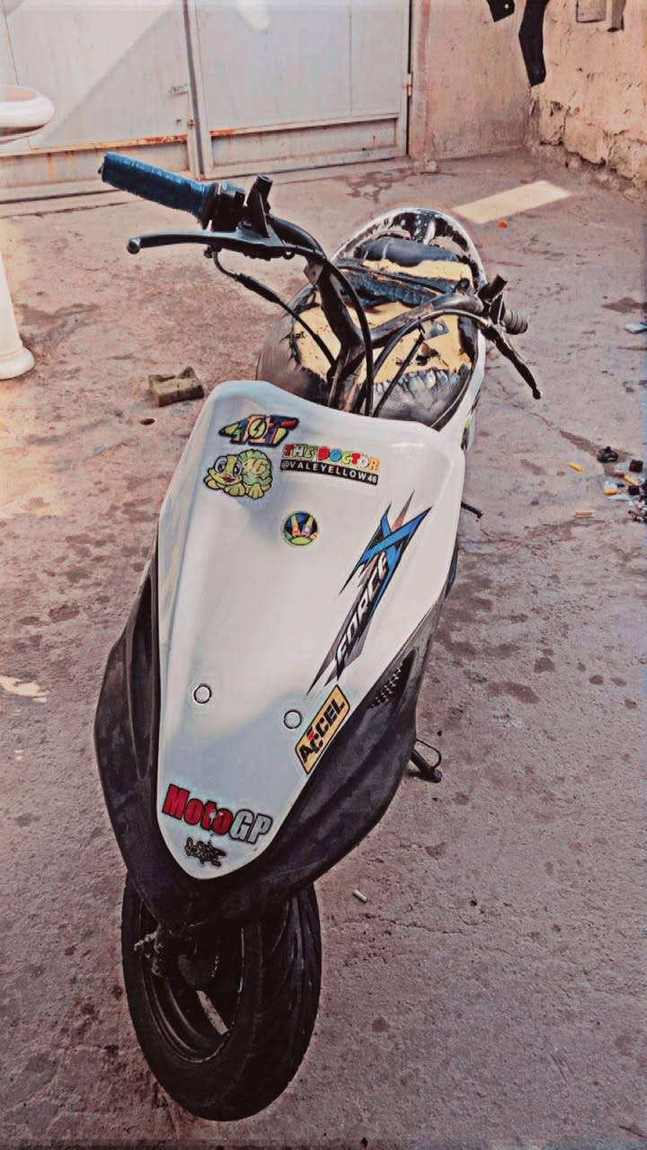 السلام عليكم ماكس قجمه مابيه شي شغاله بس اريد ابيع كوم حديد السعر 200 موجود على الرقم ***********
