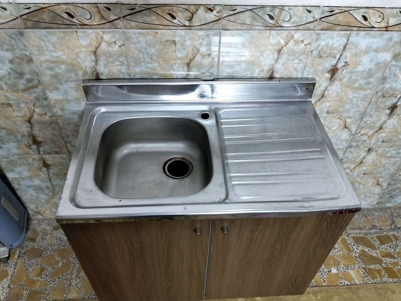 سنك مستخدم عنوان شعب اكو توصيل *********** بي وتساب
