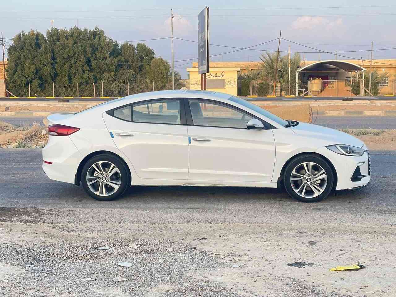 سلام عليكم النترا 2018 سوبر فول مواصفات عدا البصمه محرك 2000 دوش  نضيفه كلش وحلوه كفاله عامه ماعدا بارد باب السائق والوراه رقم اربيل نظيفه  المكان نجف الحيدريه الاتصال على الرقم ***********
