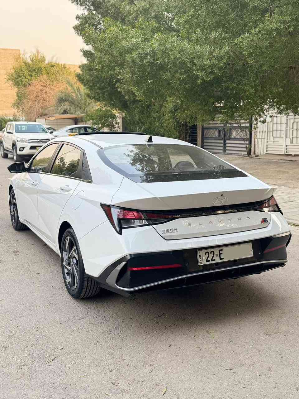 ⸻
🚗 هيونداي إلنترا 2024 🇨🇳 تجميع صيني – فول مواصفات

مستخدمة عداد28 ألف كم فقط ✅

رقم أربيل جديدوكالة أو تحويل ثاني يوم

📜 كفالة عامة من التبديل وللصبغ والبارد

👀 كفالع عامه من كلشي والسونار بالمنشور

🔹 محرك 1500 دبل نوزل اقتصادي
🔹 بصمة تشغيل
🔹 فتحة سقف
🔹 شاشة 
🔹 كاميرا خلفية
🔹 حساسات أمامي وخلفي
🔹 سايد بريك كهرباء
🔹 Auto Hold
🔹 Drive Mode
🔹 إضاءة LED نهارية + لايت زينون
🔹 تبريد خلفي 

السعر: 145ورقة وبي مجال بسيط 

رقم الهاتف:*********** 

📍 الموقع: بغداد
