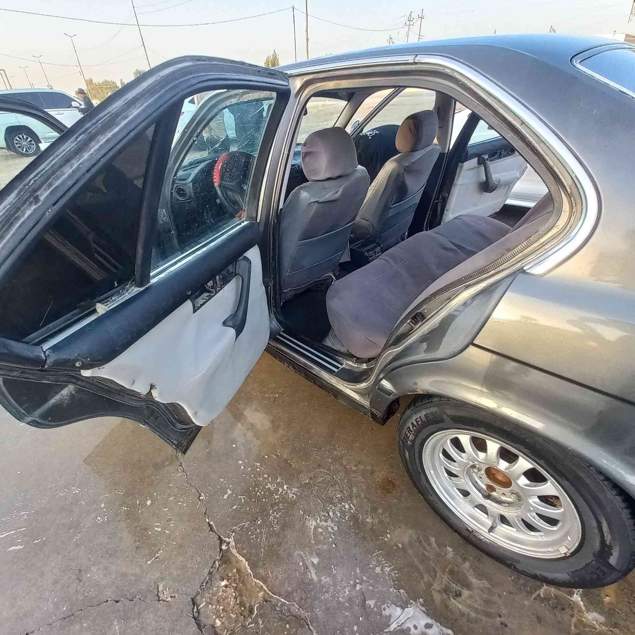 السلام عليكم بي ام ٥٢٥ مسكر عدله مديل ٩٢ سياره جاهره مداور ثاني يوم السعر ٤٥ وبي مجال بسيط عنواني الديوانيه الحمزه الشرقي:***********
