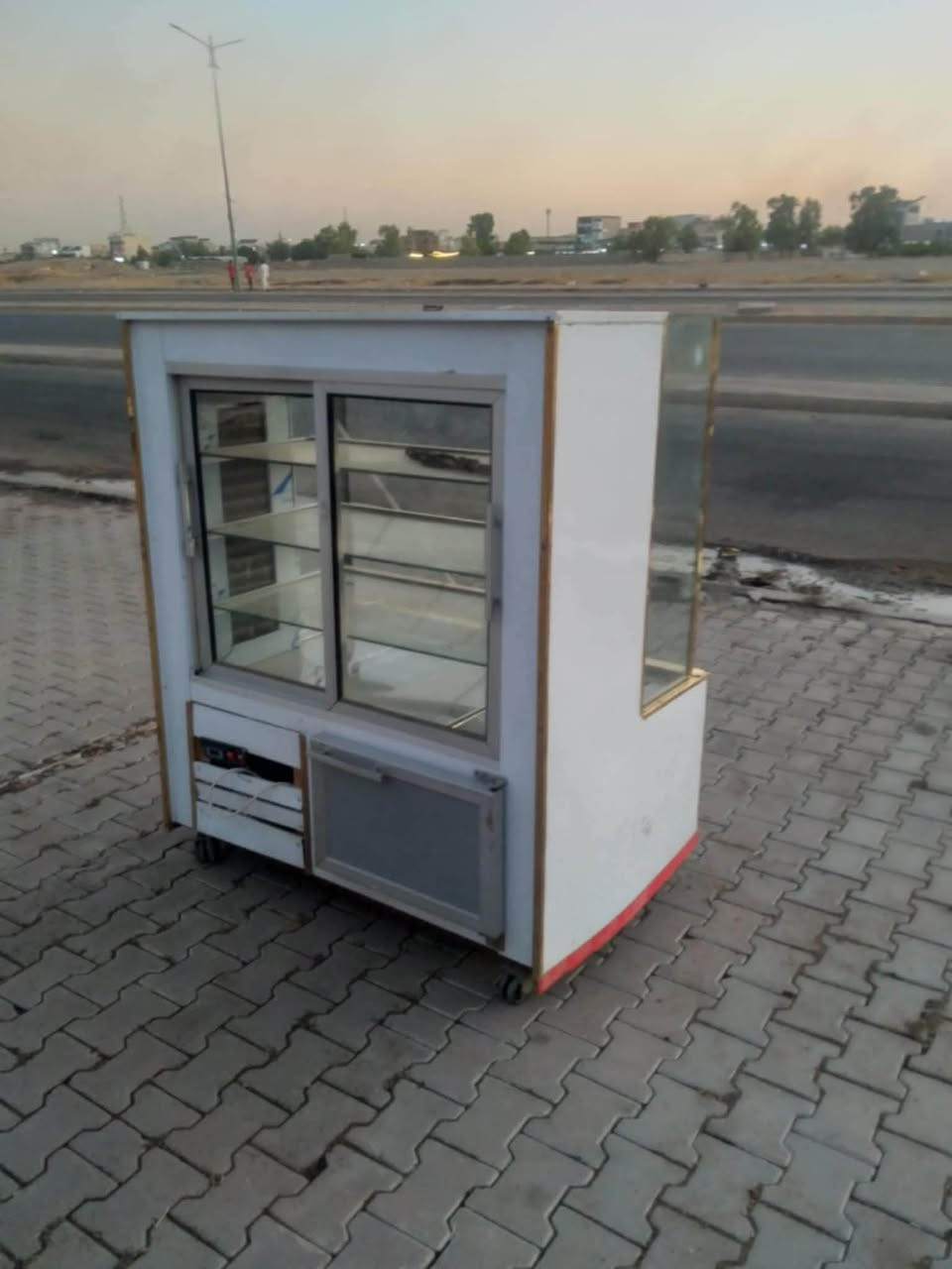 براد كيك شغل شرط الفحص سعره ٢٦٥ بي مجال حك الجيه *********** واتساب تواصل
