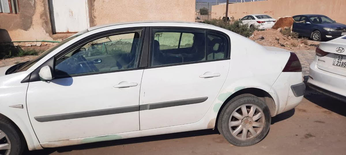 سياره جديده سعرها ٣٠بيها مجال عنوان البصره /القرنه رقم مبايل ***********/سياره بدون رقم
