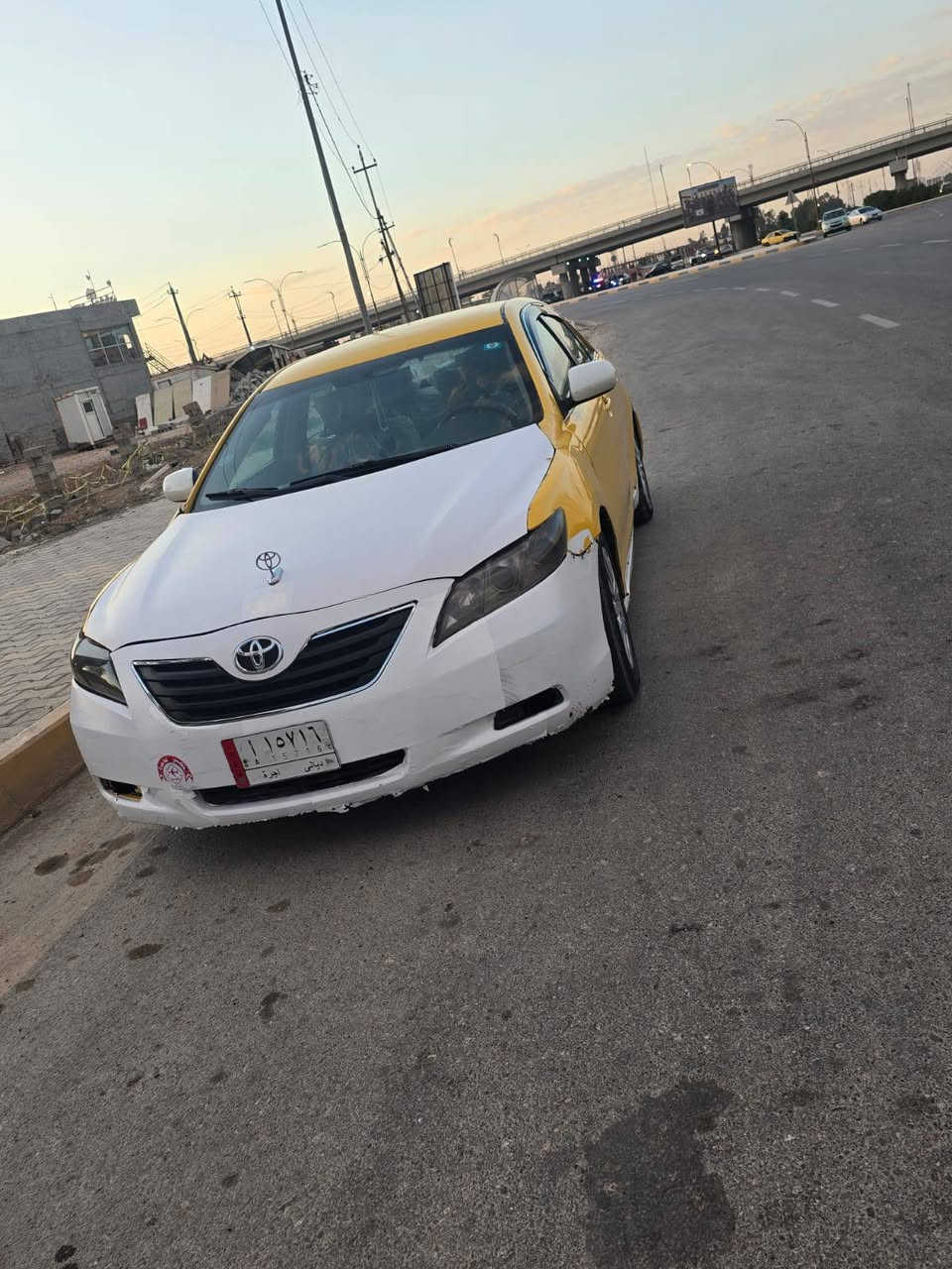 السلام عليكم
تيوتا كامري 2008 مكينة 2400 تبريد شغال تخم تاير كرسي كهرباء شاشة وتحكمات باسمي مصفرة هيئة وغرامات مشروع وطني العنوان بغداد / قظاء الزوراء / منطقه السعادة 
للاستفسار  ***********
