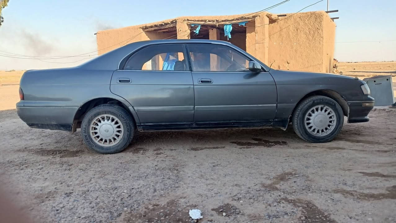 سلام عليكم بطه كراون متصل موديل93 نضيفه كير محرك شرط تايرات جدد
سنويه باسمي رقم انكليزي  رقمها كركوك مشروع وطني
سنويتها ل27
سعرها 50وبيها مجال
للاتصال***********
