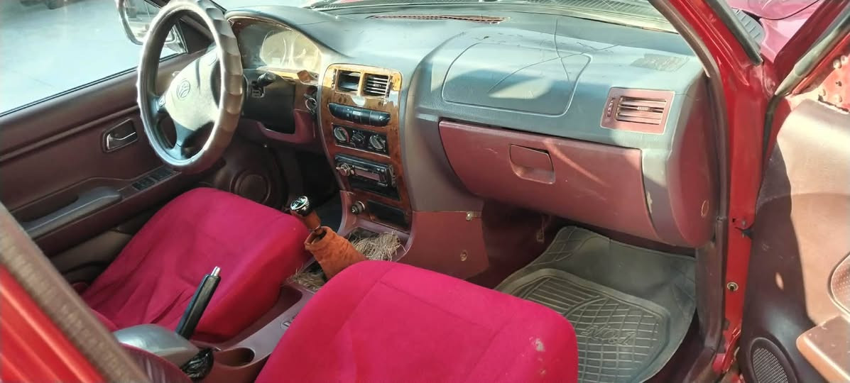 دێر مۆدێل 2008 
ڕەقەم کەرکوک 
*********** طوز, صلاح الدين
