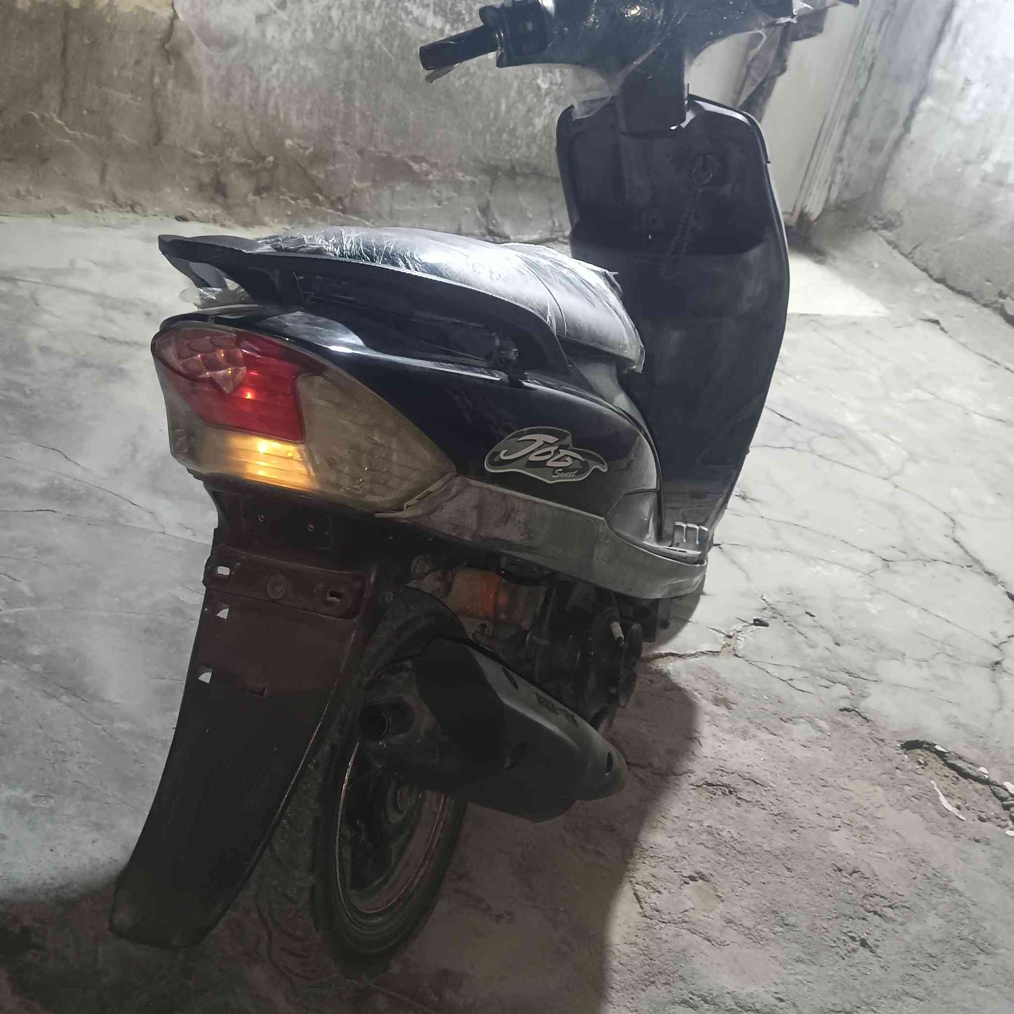 السلام عليكم 
دراجه ماكس منغولي الدراجه ما مفتوحه كهربائيات شغاله هندر سلف  لايت عالي وناصي الدراجه بوشه 55 الدراجه نقصهه بس اكزوز لين البيهه معوج شد واحد جديد وبعد ما عليهه اي شي  
الدراجه للبيع السعر خاص  او مراوس  ماكس بليسي او ماكس عدله


**إذا كنت صاحب هذا الإعلان وتريد حذفه لأي سبب، رجاءا أرسل رسالة إلى الدعم الفني**