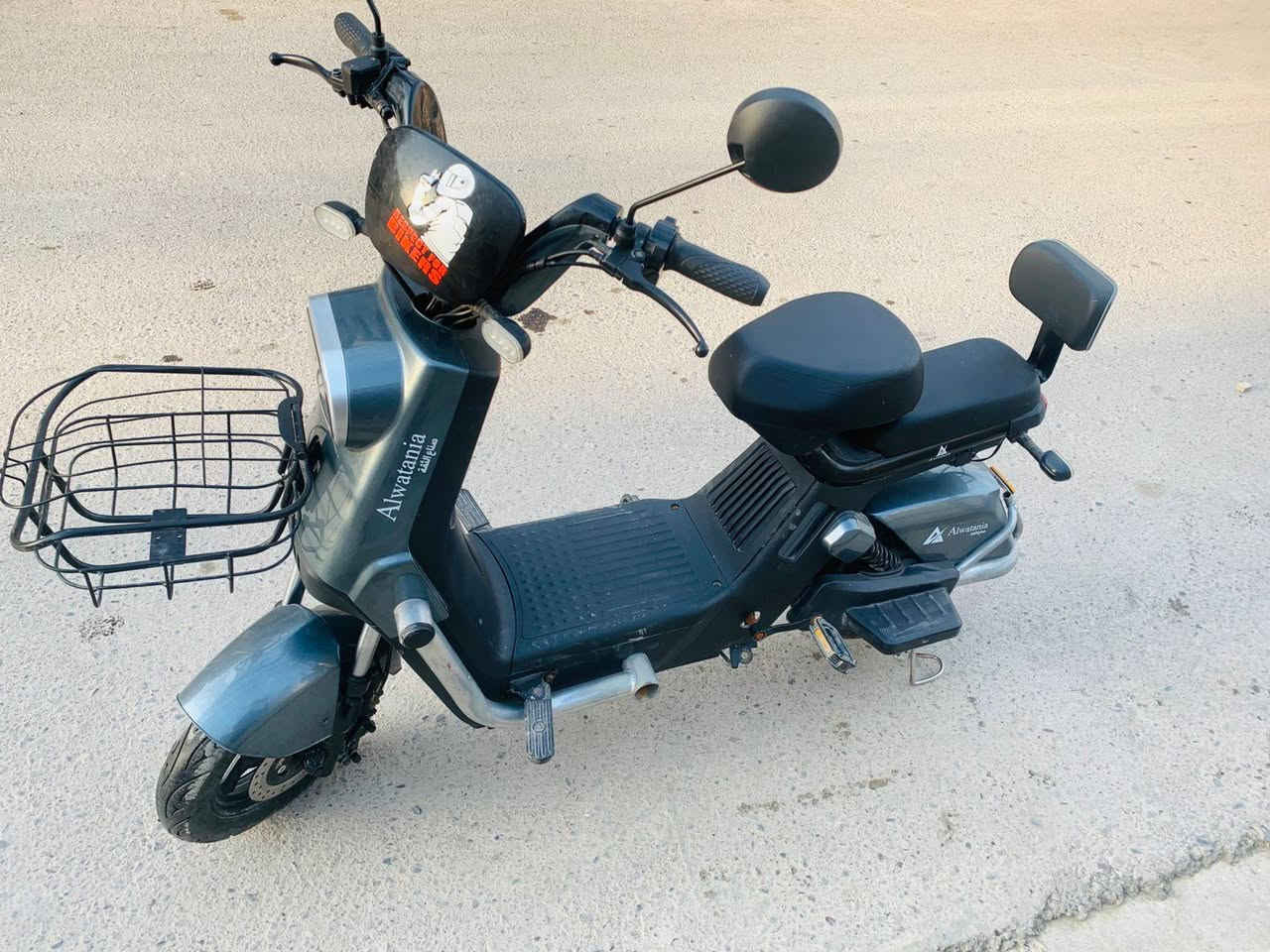 سلام عليكم ماطور شحن للبيع مستعجل على فلوس ماطور نضافتو كدامك وشوفو نضافه فول ستخدام قليل  عنواني يارمجه الشرقيه الأولى ***********
