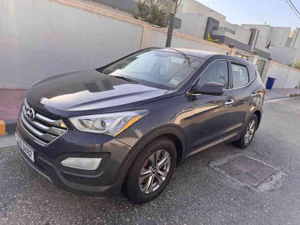 سنتافي وارد أمريكي 2016 4 سلندر 5راكب شاشه كبيره وكامر فور ويل سنويه 2030 رقم جديد حدثه جاملغ امامي وقليل من البند بدون ايرباك سعر 145 ورقه للاستفسار الاتصال ***********
