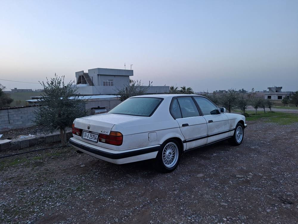 ‎Bmw735سێ پارچەی بۆیاغە بێ داخلی فول قپات  مواسفات بەس سلایت نیە گێڕ مەکەینە بەشەرت سعر 60کمەک مجال‎ أربيل, العراق


**إذا كنت صاحب هذا الإعلان وتريد حذفه لأي سبب، رجاءا أرسل رسالة إلى الدعم الفني**