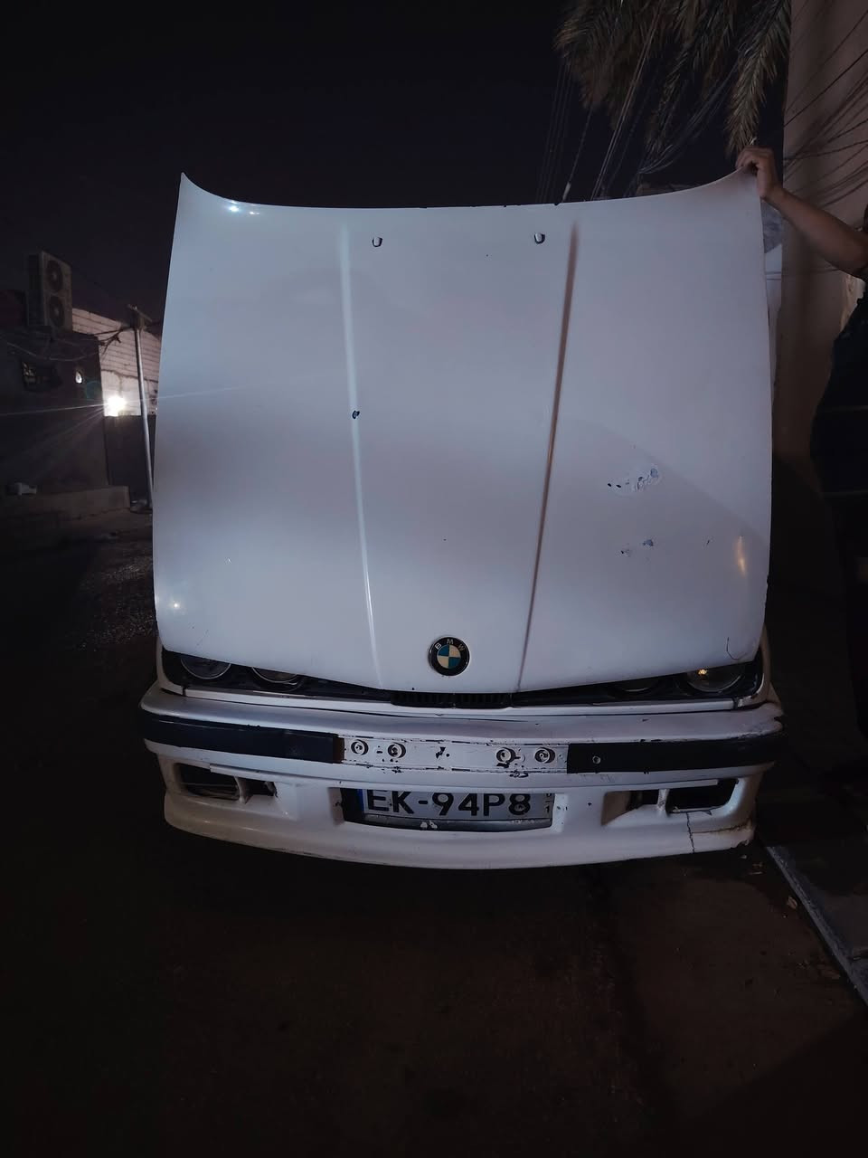 سلام عليكم ورحمة الله سياره BMWزعره كير ومكينه بلاديات كير اوتماتيك رقم كربلاء راعيه بكربلاء يريد مداور السياره موديل 1987 محدثه 1991 سنويه ما منتهيه لل2027 حداديه نص عمر ويل BBsرياضي تخم تاير صالنصات صوت رياضي يخبل حداديه السياره حلوه بس السياره عوزه ترتيبات  السعر 27 وبيه مجال بصيط الشراي يتواصل وياي علواتساب *********** كل التفاصيل ذكرته لحد يخابرني ويكلي شبيه مكاني النجف حي المكرمه
