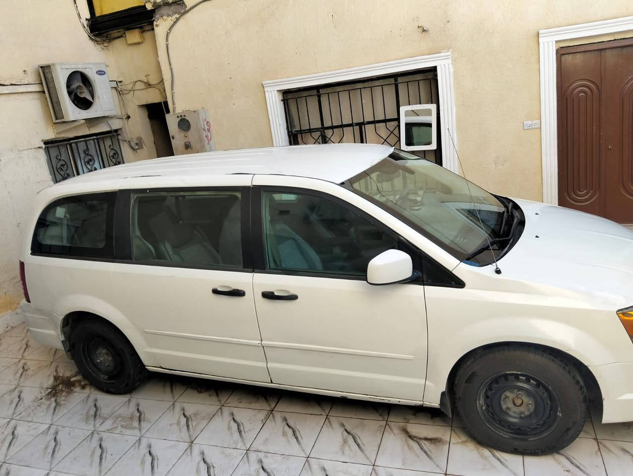 كلايسر
2008 سياره جديده كارتون 
ناصريه الاسكان الصناعي 
***********
السعر 110 بيها مجال
