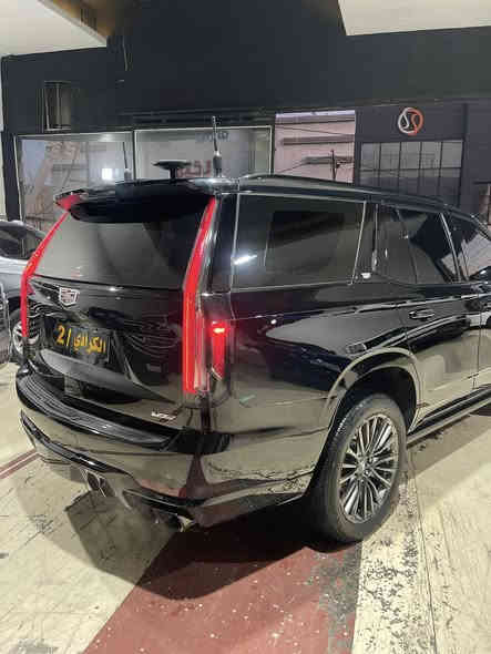 السلام عليكم ورحمة الله وبركاته 
للبيع فقط كديلاك سكاليد V2023 

📌📌عداد المسافه 24000km 
📌📌رقم مميز بغداد انكليزي 
📌📌فئت V :SPORT
📌📌داخل اسبرسو 
📌📌36سماعه 
📌📌كزوز 
📌📌مساج 
📌📌تنته كنتاره 
📌📌كامرت 360 
📌📌العنوان معارض النهضة شركت الكرادي 
الهاتف ***********عبدالله حسين الكرادي
