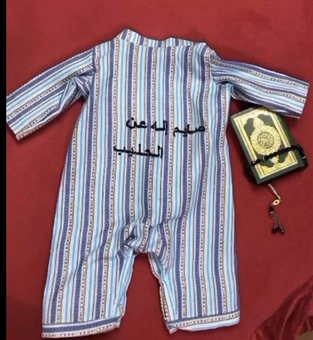 يوجد تطريز حسب الطلب للطلب خاص 🤍✨


**إذا كنت صاحب هذا الإعلان وتريد حذفه لأي سبب، رجاءا أرسل رسالة إلى الدعم الفني**