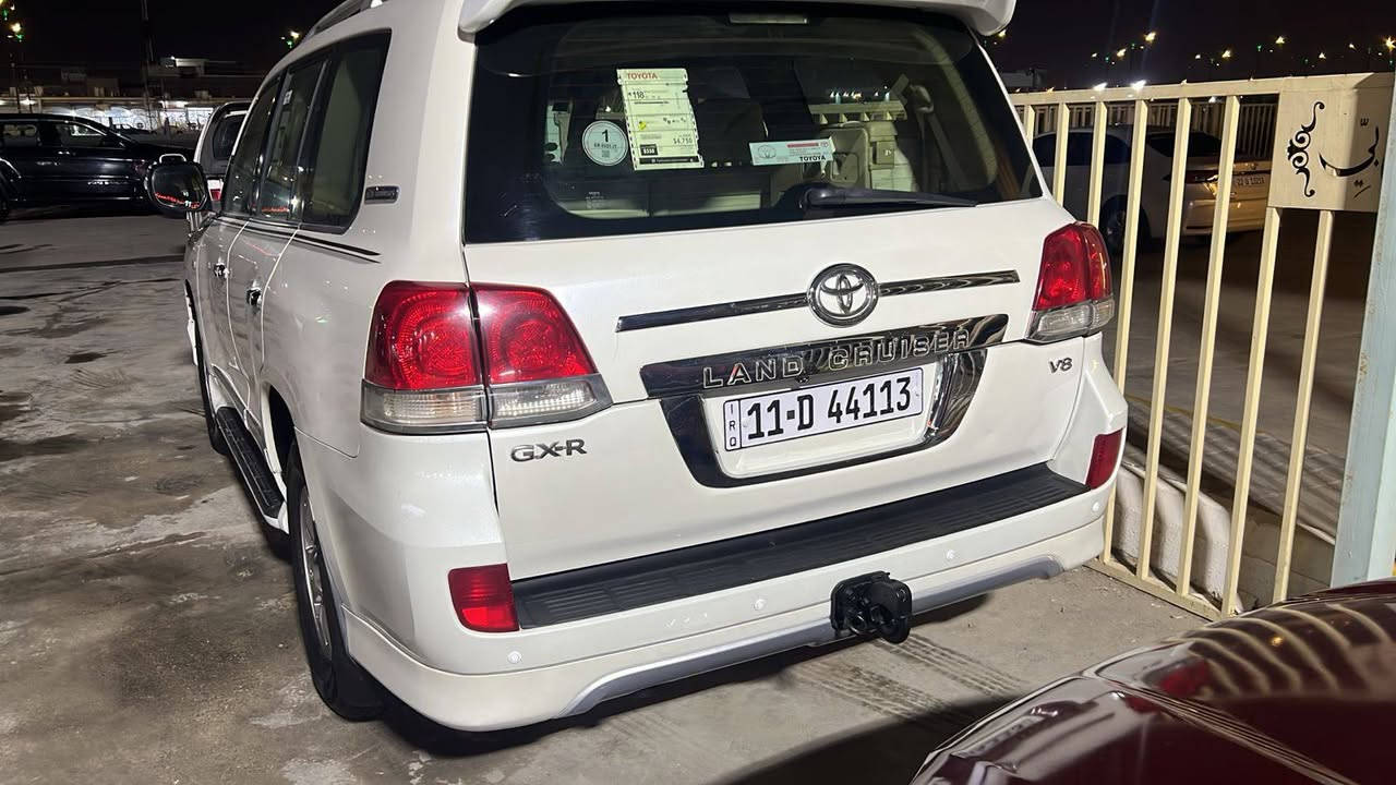 لاندكروز موديل ٩ كفاله عامه من الضربه والصبغ بيه بارد بل مدكر المامي السعر ٢٧٠ مكان السياره البصره رقم الموبايل ***********
