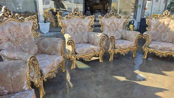 شراء كافت انواع التخامه ولدواوين
تخم مستعمل ١٠نفرات ابو لتاج ١٩٠ فقط
العنوان ابو خستاوي طريق ياحسين 
الفرع الأول عمود٥٩ 
الفرع الثاني عمود ٧٢معمل ومعرض باب الحوائج ***********واتساب حلة
