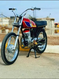 شباب دراجه لبيع ددراجه سكنر.وراقه صاله شهر من عمرته خاص ما متوواجد0777...