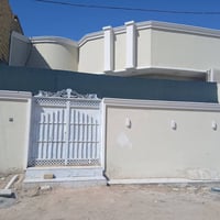 السفينه خلف الواثق • ٢٠٠م • سقف كونكريت