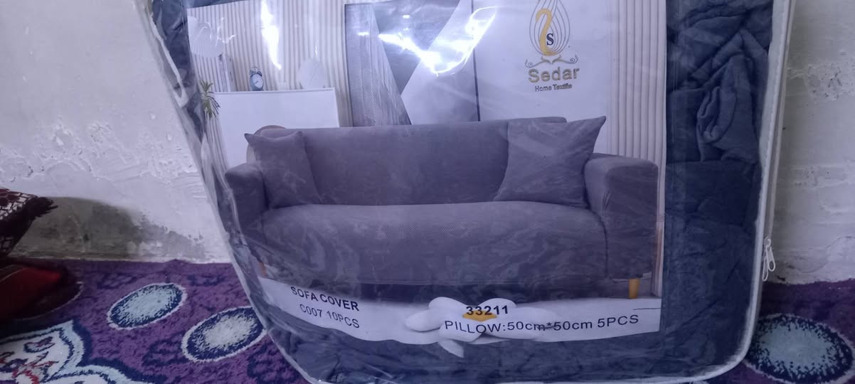 السلام عليكم
تلبيسه تخم اشتريتها وصار لونها مو الون الي اريده ووياها تلبيسه كوشات هم اشتريتها ب٦٠ لونهن رصاصي انطوني سعر واخذوهن


**إذا كنت صاحب هذا الإعلان وتريد حذفه لأي سبب، رجاءا أرسل رسالة إلى الدعم الفني**