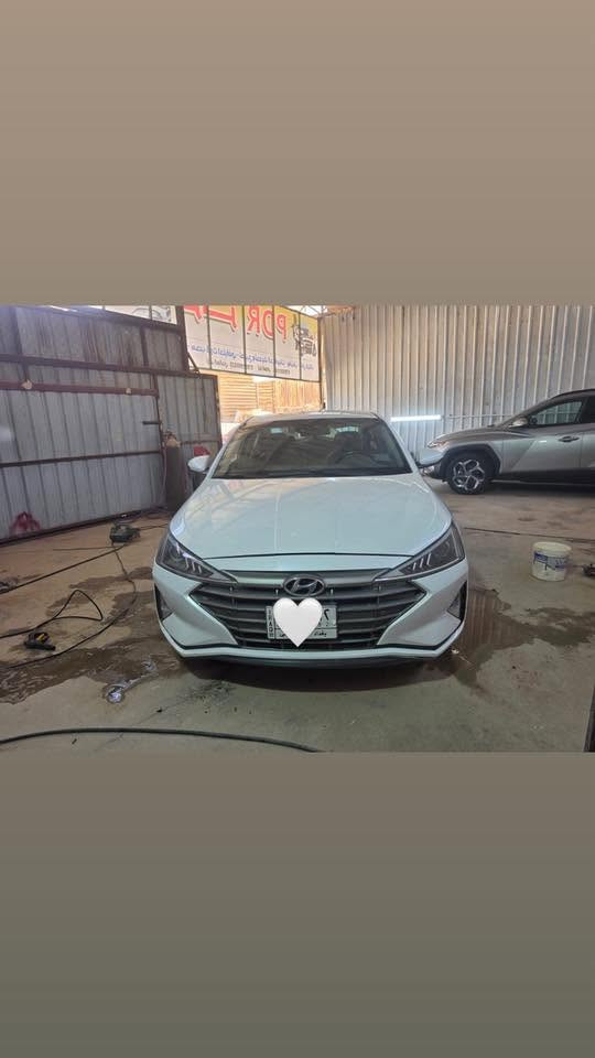 السلام عليكم النترا 2020 امريكي
محرك 2000 دوش مواصفات الامريكي ستندر
رقمهه بغداد
ماشيه 31 الف  

مثبت مسار و سرعه مانع انزلاق و مانع تصادم رادار و كامرا خلفية

الحادث الامريكي القديم موضح بالصور مع صبغ شبر بالقماره وحالوب خفيف بالقماره اثر الشتا الفات.

انظمة قيادة سبورت و سمارت و عادي
لدات زنون

السياره خير من الله و معتني بيهة ب الادامه و البنزين اي عطل ما بيها 

بطاريه جديده ويل كب

مكفوله من حداديه جديده وصدر جديد وتبريد كله اصلي 

داخلهة نظيف كللش مع كشنات جلد اصلي
رقم السياره بغداد 
ومكاني الديوانيه

سعر 120 وبيهه مجال

اي استفسار راسلوني واتساب ***********

