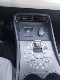 سيل فايف زيرووو موديل 2025  بدون رقم كفاله عامه ماعدا رصعه بالقمارة بس...