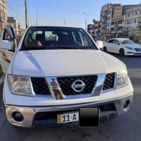 نيسان نيفارة2009  سياره مكفوله من صبغ فقط باردات بسيطه   قطره صبغ مابي...