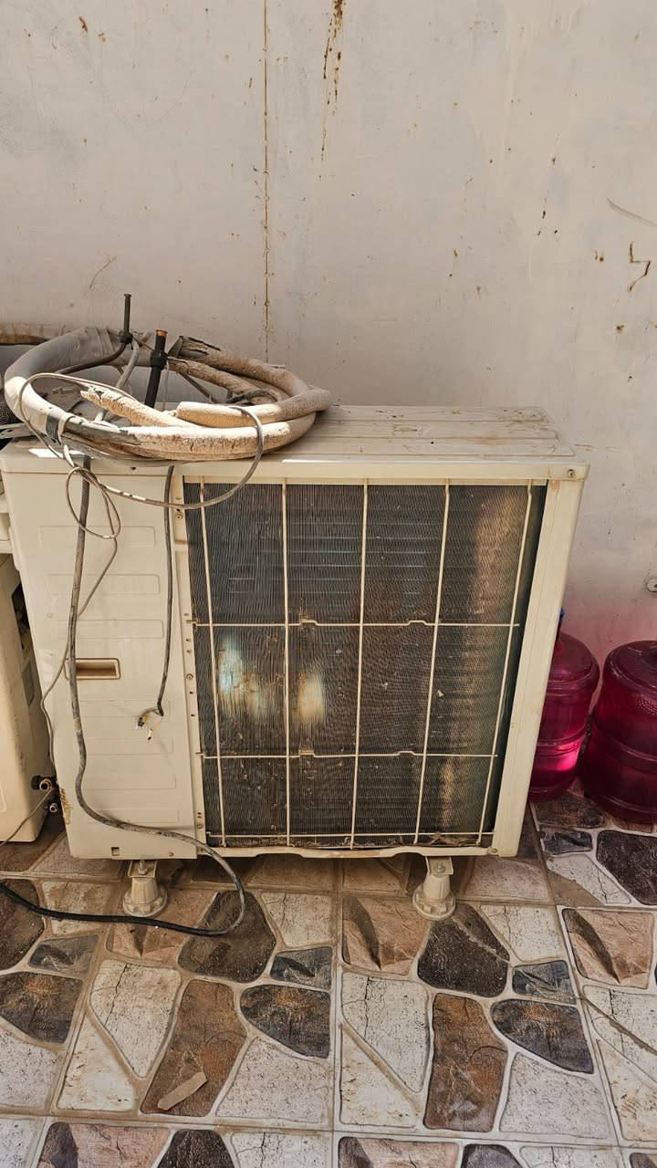 السلام عليكم 
سبالت للبيع نضاف ماداخلات تصليح وغاز بلادي
الكنتوري طنين  ونص شغال ب٤٢٥
سبلت توسوت طنين ب٢٧٥
سبلت ارجلك طن ونص ب١٨٠


**إذا كنت صاحب هذا الإعلان وتريد حذفه لأي سبب، رجاءا أرسل رسالة إلى الدعم الفني**