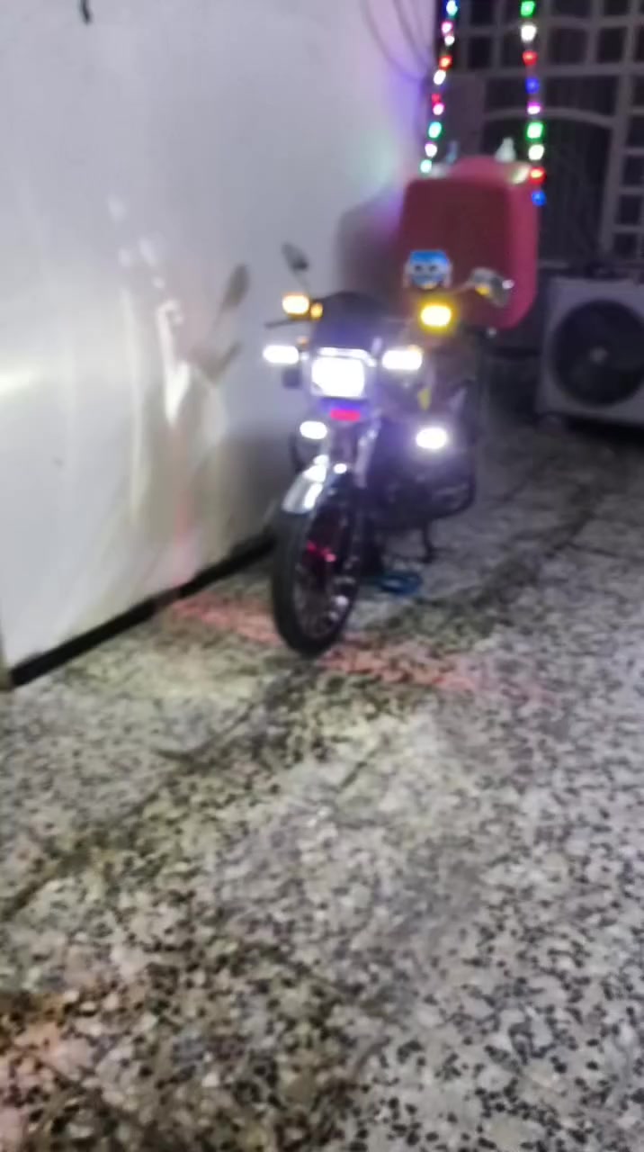 سلام عليكم ورحمه دراجه ايراني 2026 نوع سونكك محرك 200سيسي دراجه كدامكم زيروو الله شاهد عليه اي نقص مابيه سستم سماعات سستم فدرلايات ونشرات ولاياتات زننون يعمن عمي الله شاهد كل 7تيام تبديل دهن ماخليه تعبر ودهن الاماني كله الله شاهد دراجه مطالعه من البيت خلاص تجي وتكلب صارت عليه بمليون و200 وعارضه بمليون 50اللله شاهد محتاج ومضرر تعال كلب واحكم اذا لكيت هيج جمال ونعومهه مكاني المشاهده اسويلك مكاتبه سرقه وعشاير وتتحول بسمكك بنفس لحضه تحياتي الكم
رقمي ***********
