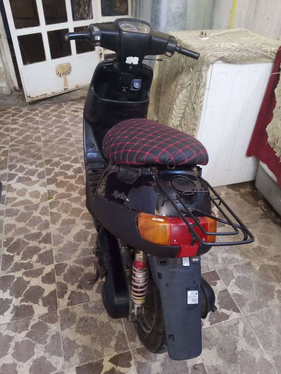 السلام وعليكم ماطور للبيع عنوان موصل سوك النبي السعر ٢٩٠بيها مجال؛التواصل ع الرقم ***********
