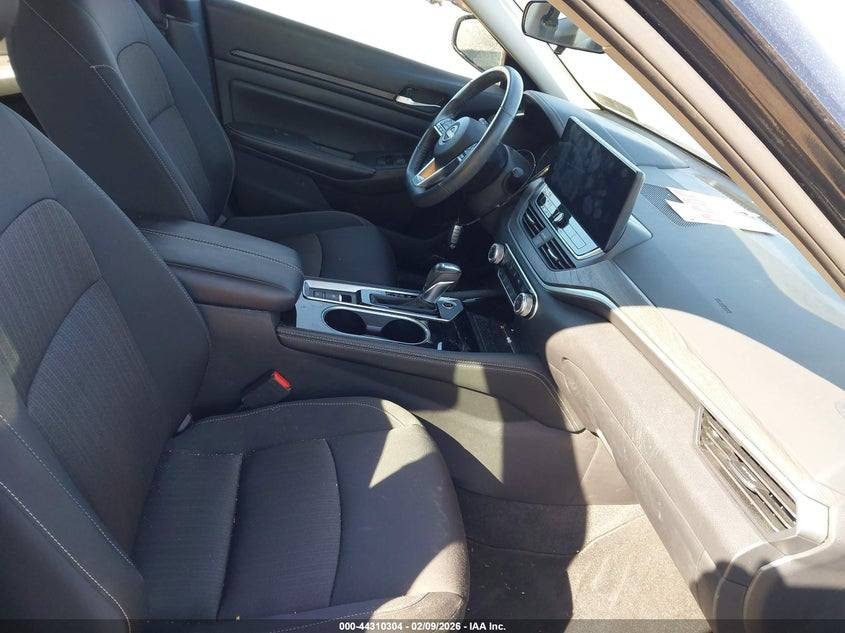 فرصة مميزة لأصحاب كتب الشهداء 🇮🇶🇺🇸
اعلان مزاد
السعر حسب المزاد
تاريخ المزاد يوم 2026/3/20
نوع السيارة:  NISSAN ALTIMA SV 2024
#يمكن_إدخالها_بكتاب_ذوي #الشهداء
#او_شحنها #إلى_الأمارات
#إقليم_كردستان 
#العقبة
#ام_قصر
الضرر كما موضح بالصور
📍 العنوان : الموصل حي الوحده الشارع العام قرب دائرة اللجان الطبية 
📞 : ***********
📞 : ***********
#مزاد_الامين_للسيارات_الامريكية_
