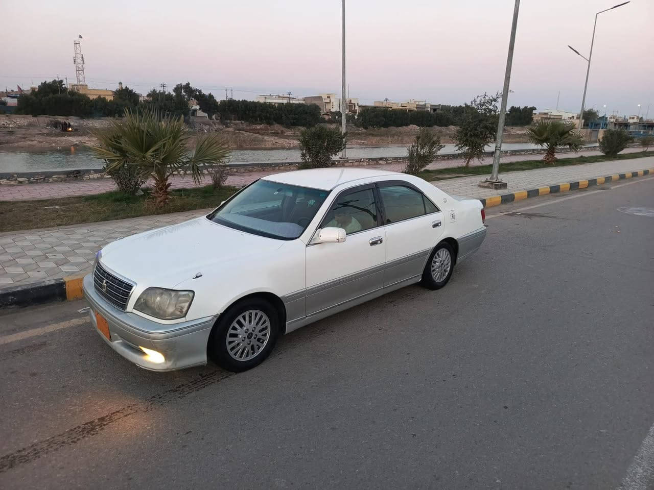 أدوات أدوات ملكه2002كصه جنطه  مكينه. D4مكانها العماره  السعر33الاتصال ***********
