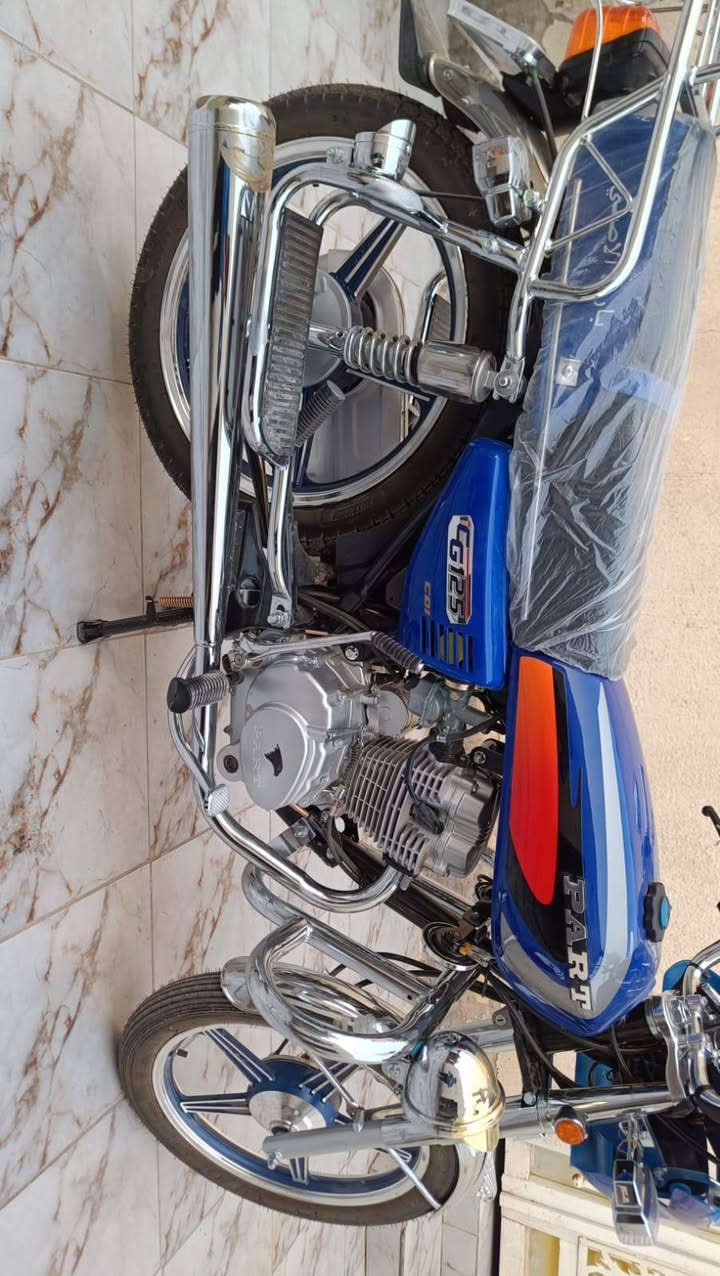 السلام عليكم درااجه بارت للبيع كلك كلك بيها وصل من مجمع الكرار   صارلها ٨ ايام طالعه من مجمع الكرار سعرر ٩٥٠ وبيها مجال قليل كللش المكان ناصريه الاسكان الصناعي رقم ***********
