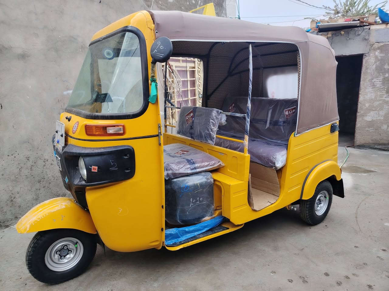 للبيع كفاله عامه بس دوس معمره ***********
