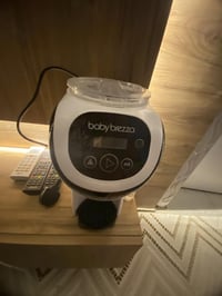 بيبي بريزا الاصليه من الوكيل الرسمي ماخذهة  للبيع جديده اخذته قبل شهري...