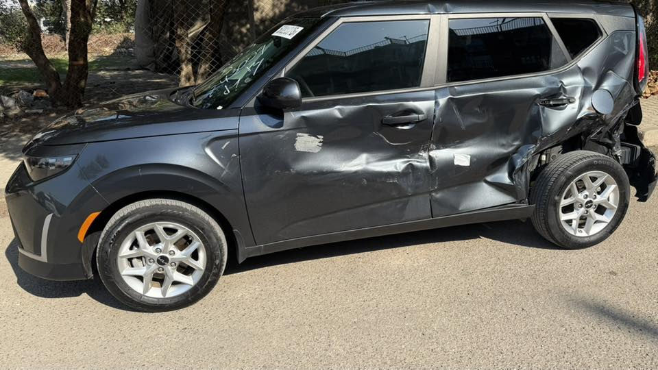 صول 2025 دخول جديد
*ماشيه 4200 بدون أيرباك ولا لغد ولا شاصي 
مكان السيارة بغداد 
للاستفسار اكثر :***********
