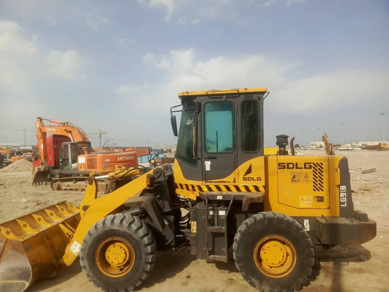 سلام عليكم شفل يلجي حجم 918 رقم بصره مديل 2014 شفل مكفول كفاله عامه تخم تواير شفل بسمي تحويل ثاني يوم سعر 250 وحياك الله رقم الهاتف ***********4
رقم ثاني ***********
