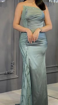 فستان • ملبوس اقل ٤ ساعات