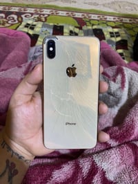 الأول اكس  اس ماكس اللون الذهبي  ذاكره 256 بطاريه 73 بلاد جهاز كله بلا...