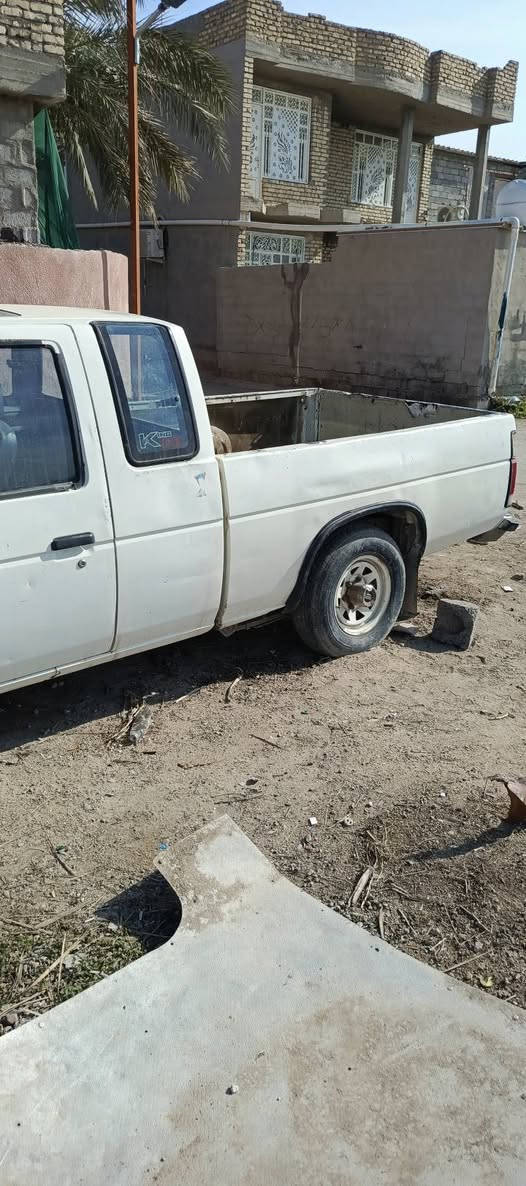 السلام عليكم للبيع بيكم تيوتا موديل 93 قمارة وربع
بغداد حمل السعر 35 و 
الستفسار على ***********
